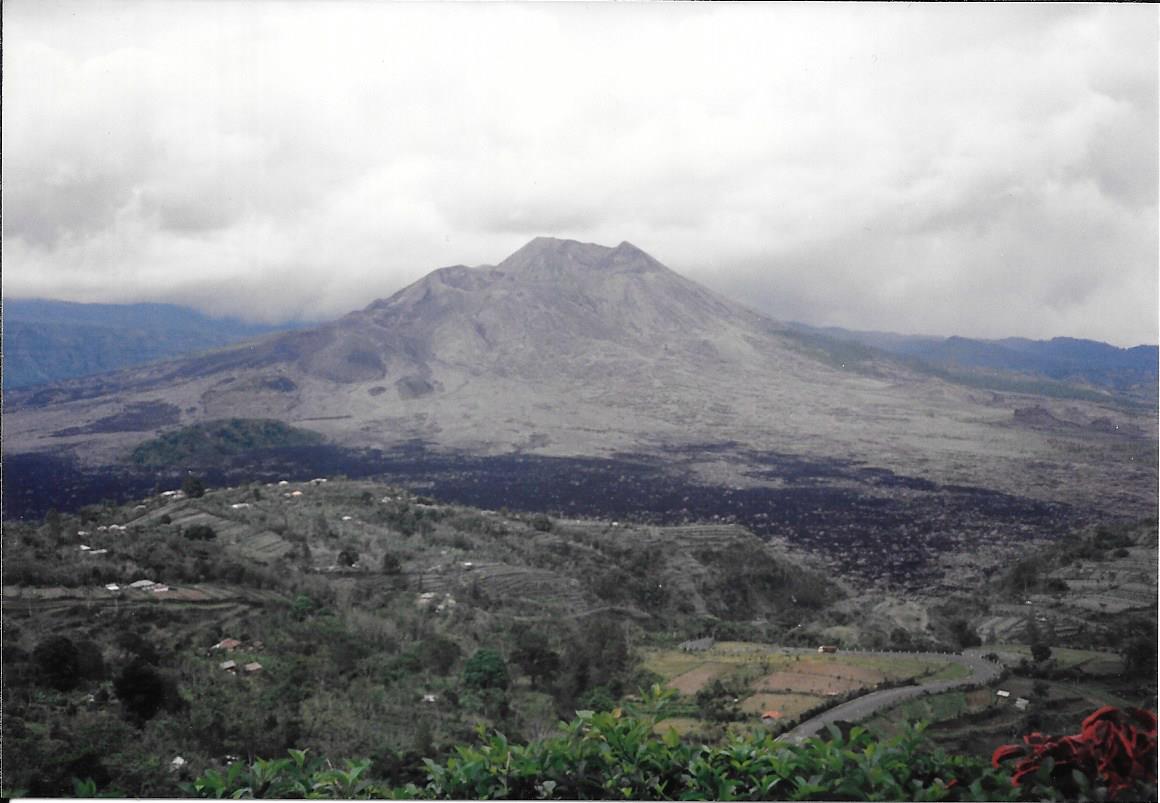 901226 kintamani - mount batur