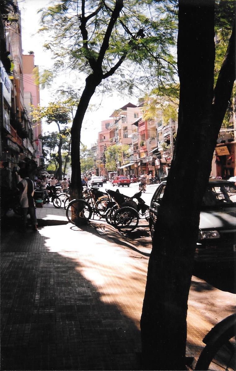 20011212 Looking for a motor bike taxi Ho Chi Minh city Dec 2001