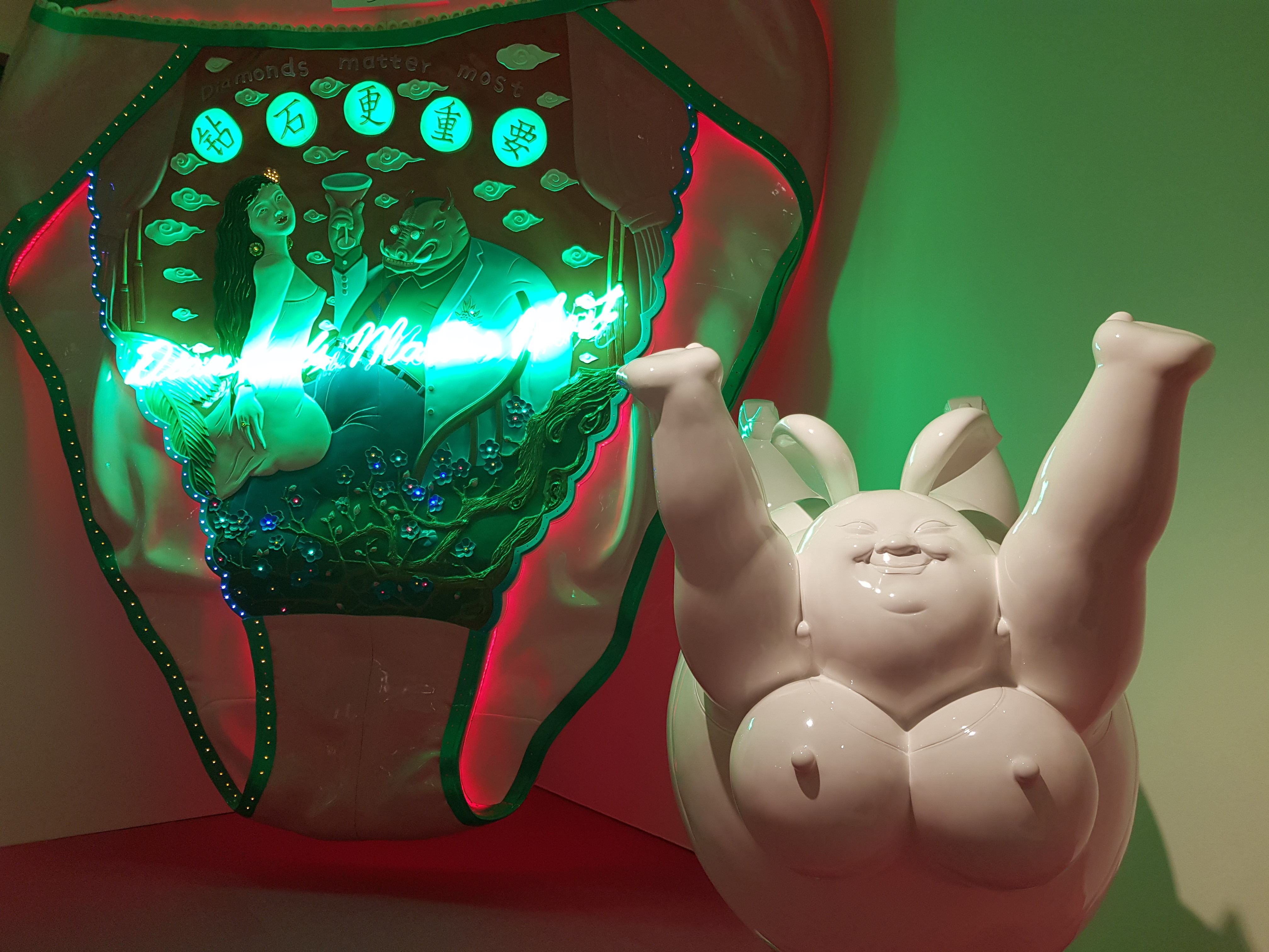 Wang Zhixuan, Object of desire 2008 (l) Gao Xiaowu, City Dreams 1 & 2, 2006 (r)